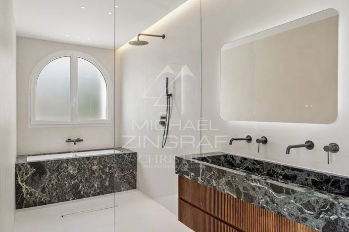 Image No.29-5 Bed House for sale