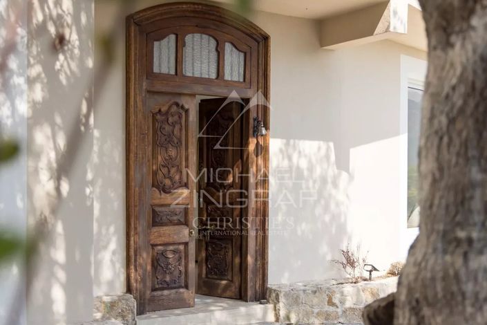 Image No.3-5 Bed House for sale