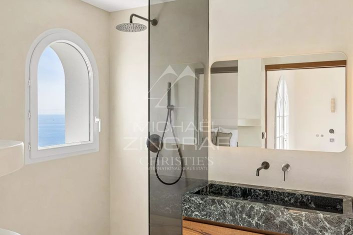 Image No.31-5 Bed House for sale