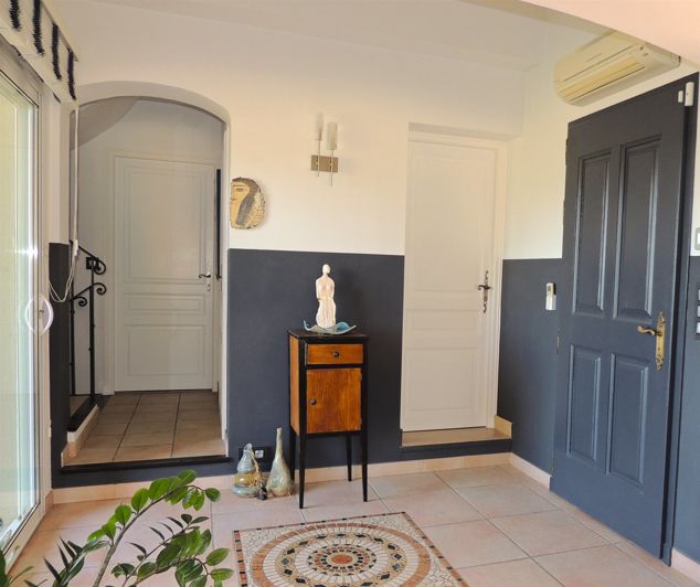 Image No.6-4 Bed House for sale