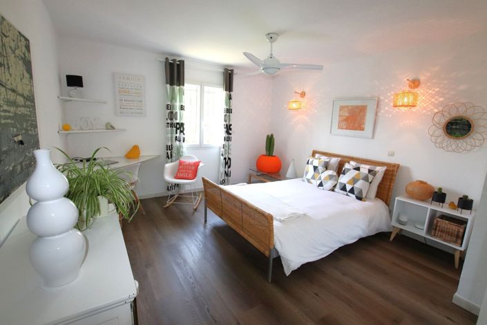 Image No.11-3 Bed House for sale