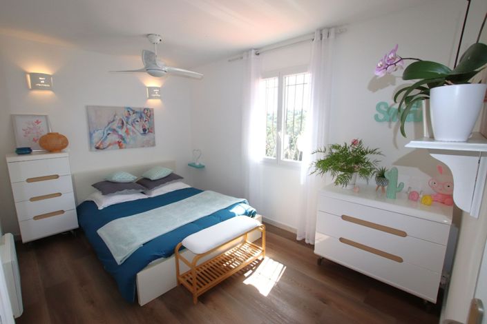 Image No.12-3 Bed House for sale