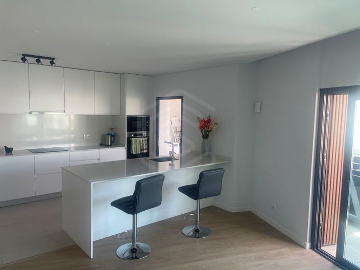 Image No.17-3 Bed Apartment for sale