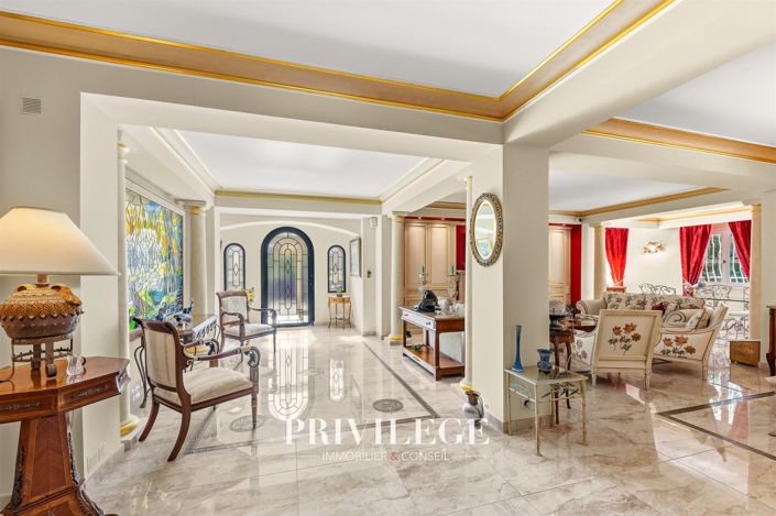 Image No.10-4 Bed House for sale