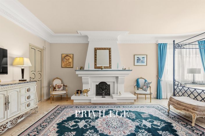 Image No.22-4 Bed House for sale