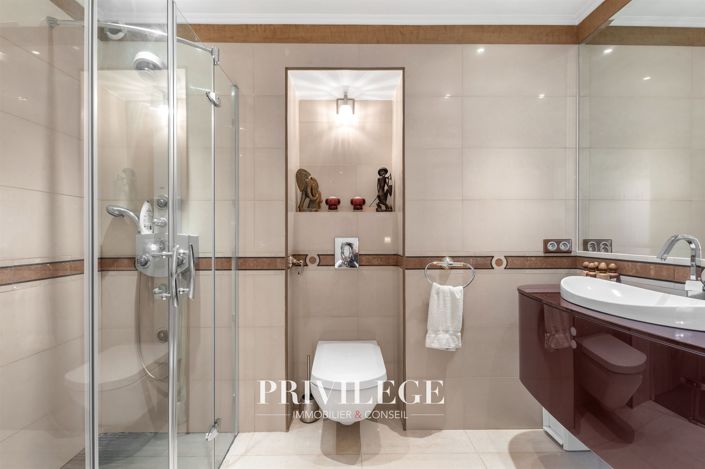 Image No.33-4 Bed House for sale