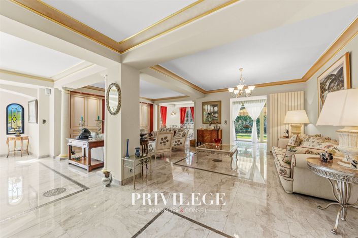 Image No.9-4 Bed House for sale