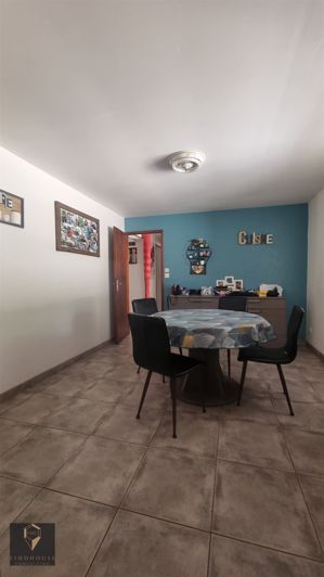 Image No.5-4 Bed House for sale