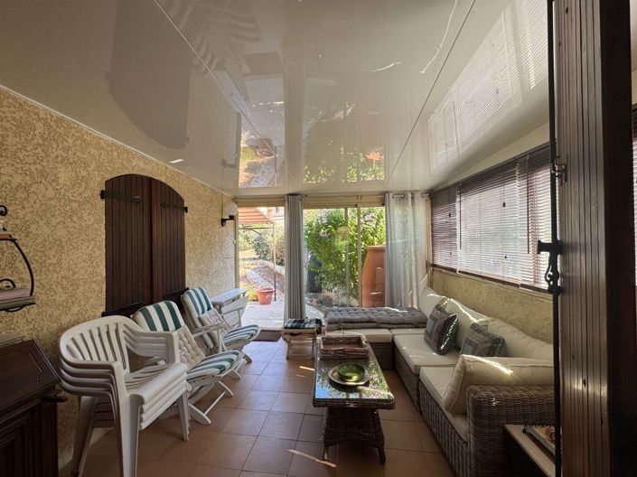 Image No.9-2 Bed House for sale