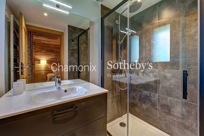 Image No.8-3 Bed Apartment for sale