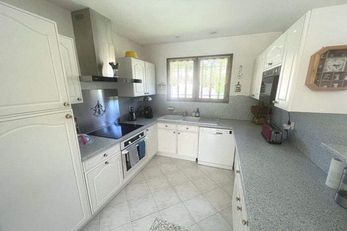 Image No.5-4 Bed House for sale