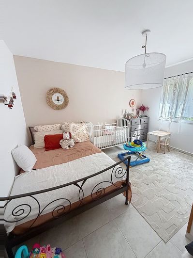 Image No.13-3 Bed House for sale