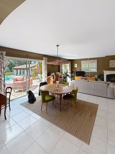 Image No.7-3 Bed House for sale