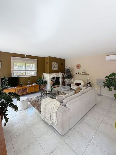 Image No.8-3 Bed House for sale