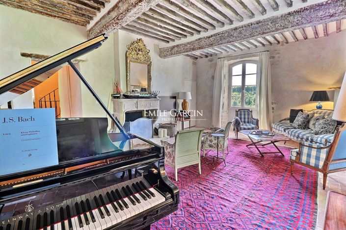 Image No.6-5 Bed House for sale
