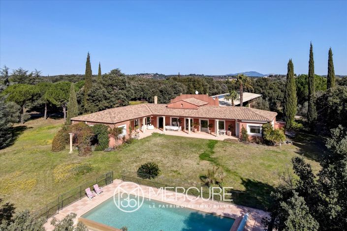 Image No.2-6 Bed House for sale