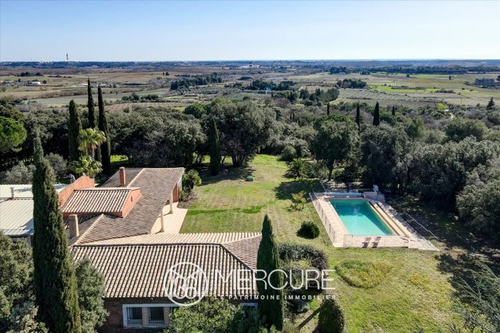 Image No.3-6 Bed House for sale
