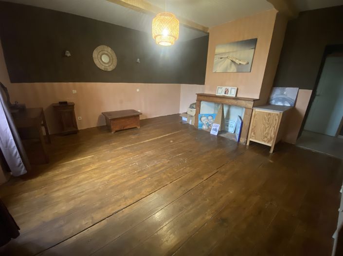 Image No.19-4 Bed House for sale