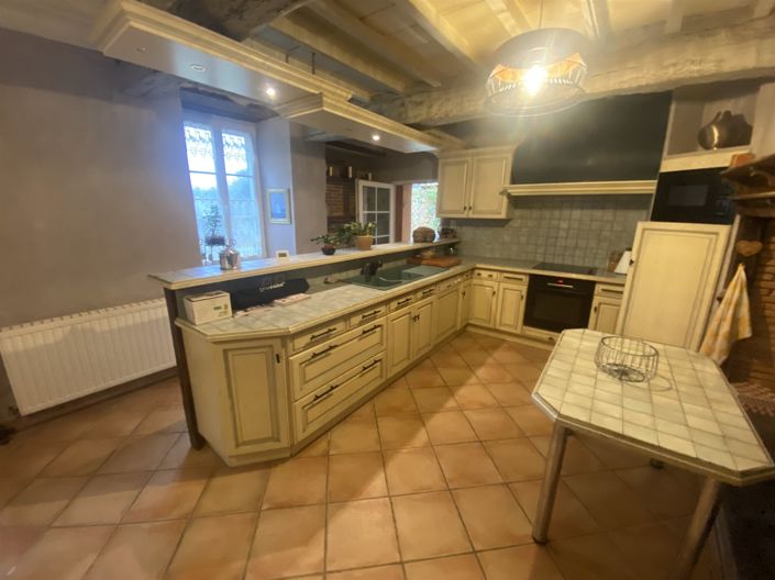 Image No.3-4 Bed House for sale