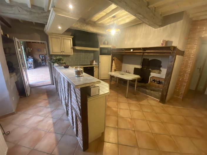 Image No.7-4 Bed House for sale