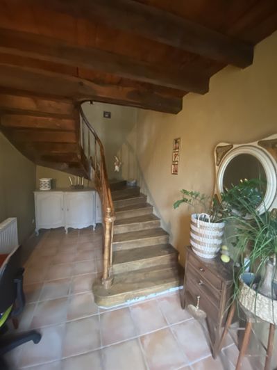 Image No.8-4 Bed House for sale