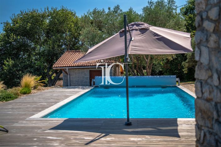 Image No.38-5 Bed House for sale