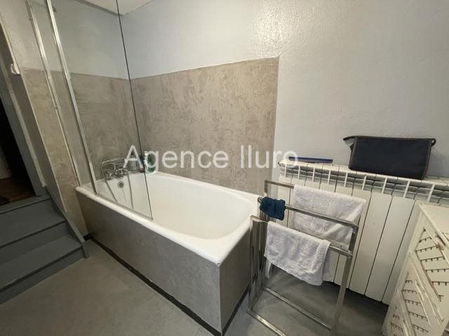 Image No.10-3 Bed House for sale