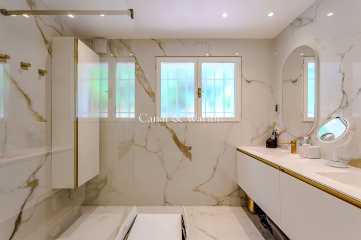 Image No.10-4 Bed House for sale