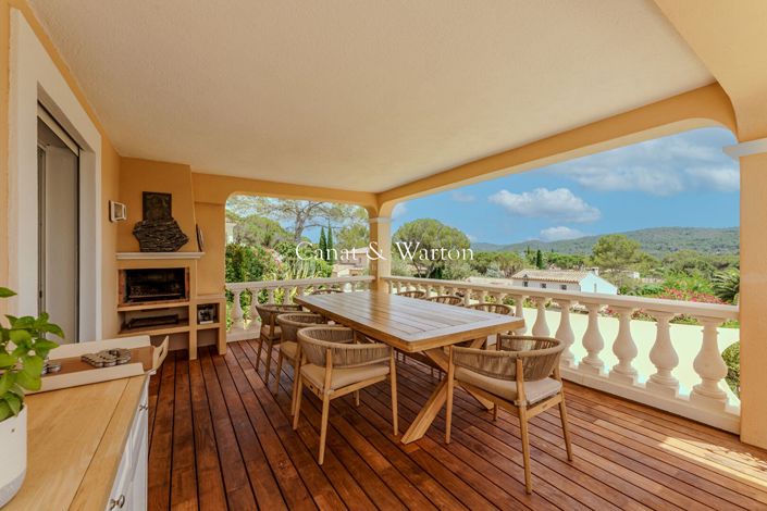 Image No.6-4 Bed House for sale