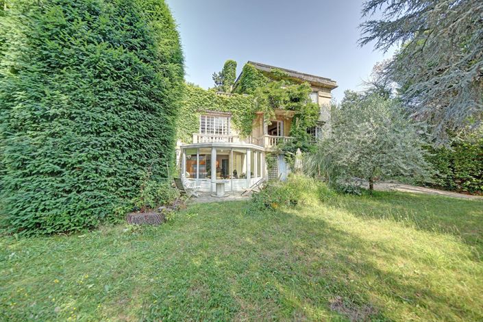 Image No.2-5 Bed House for sale