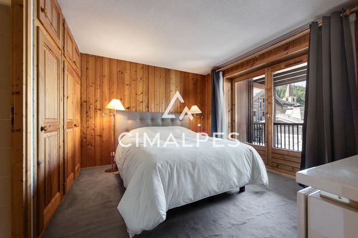 Image No.12-3 Bed Apartment for sale