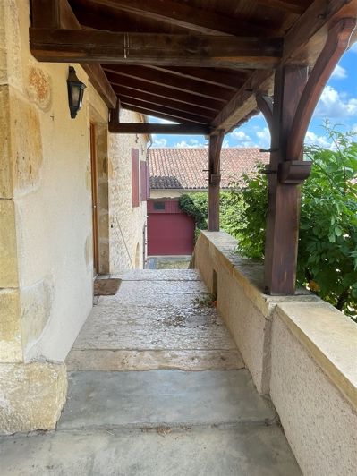 Image No.6-4 Bed House for sale
