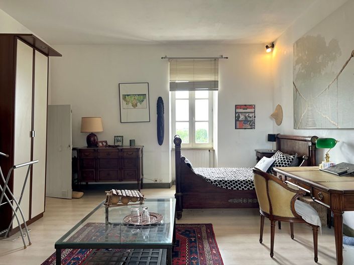 Image No.10-11 Bed House for sale