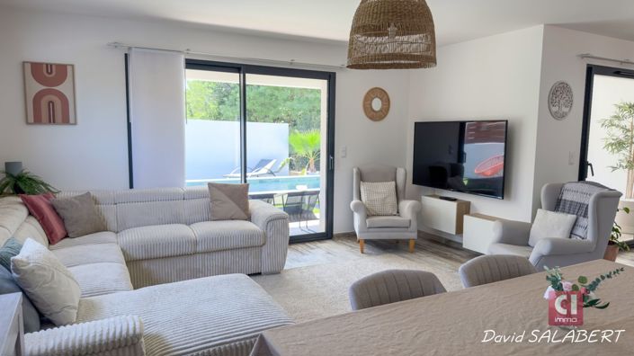 Image No.5-4 Bed House for sale