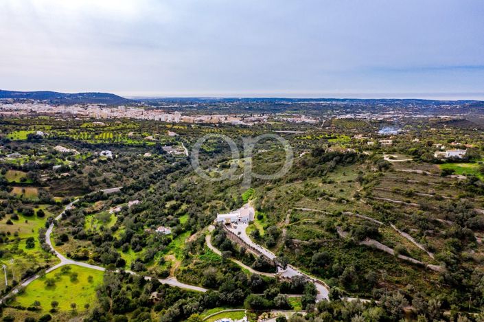 Image No.27-4 Bed House for sale