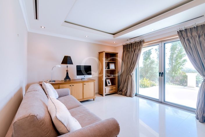 Image No.33-4 Bed House for sale