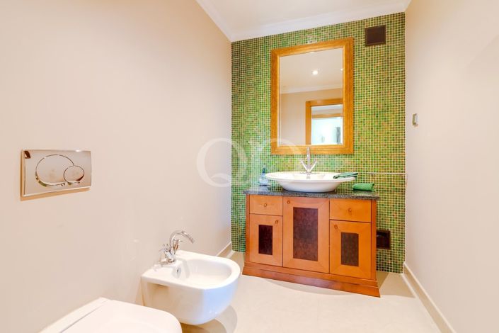 Image No.42-4 Bed House for sale