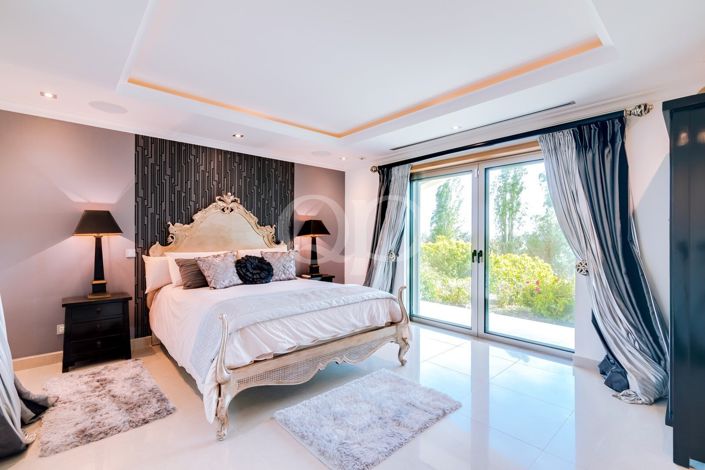 Image No.9-4 Bed House for sale