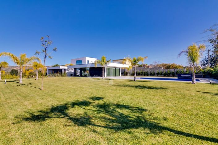 Image No.11-4 Bed House for sale