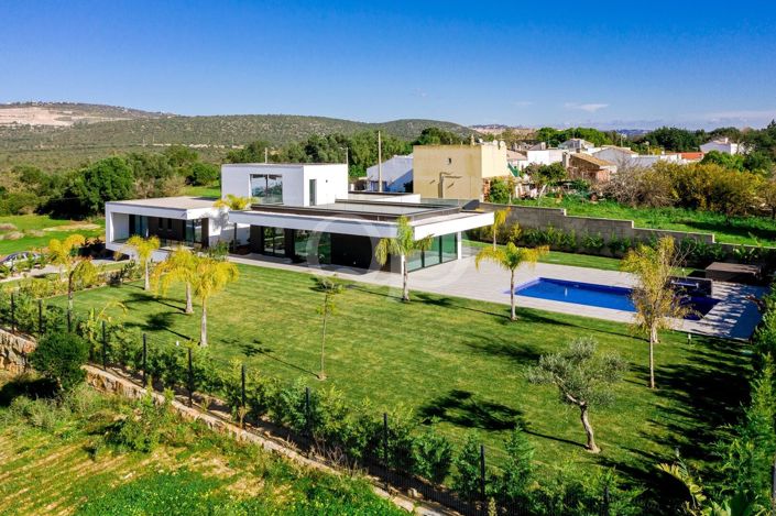 Image No.32-4 Bed House for sale