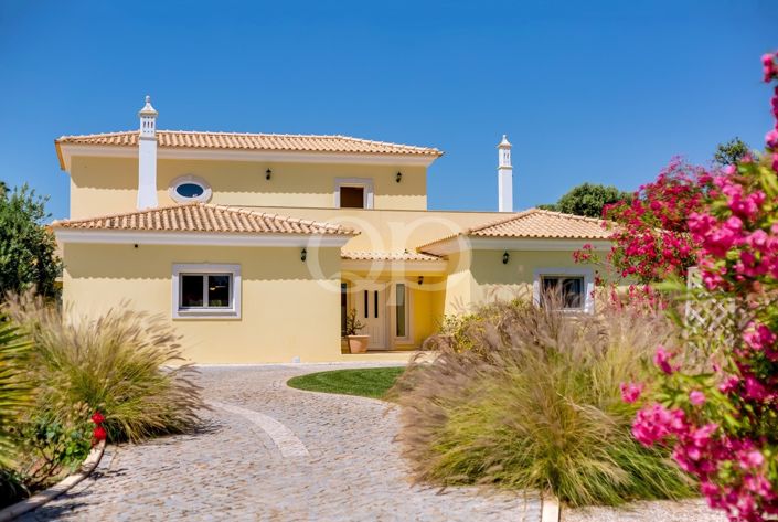 Image No.11-4 Bed House for sale