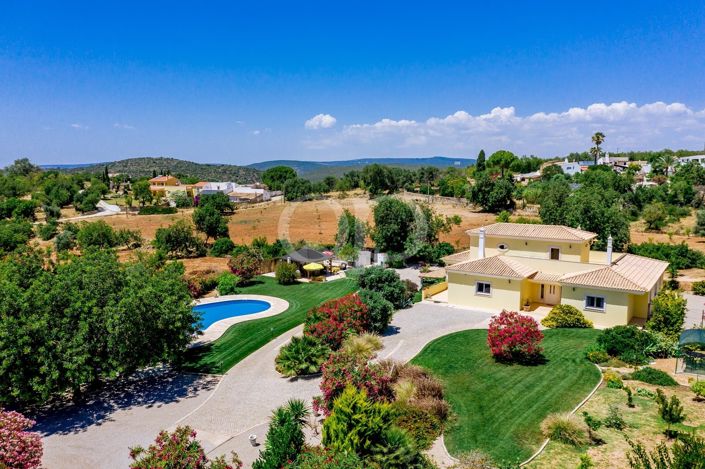 Image No.3-4 Bed House for sale