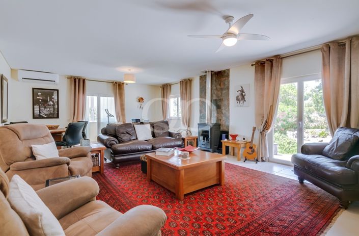 Image No.4-4 Bed House for sale