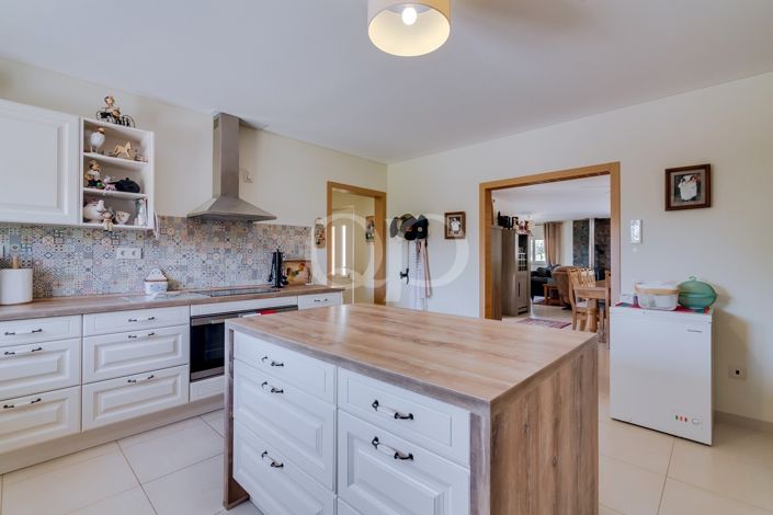 Image No.44-4 Bed House for sale