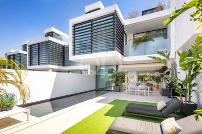 1 - Loule, House
