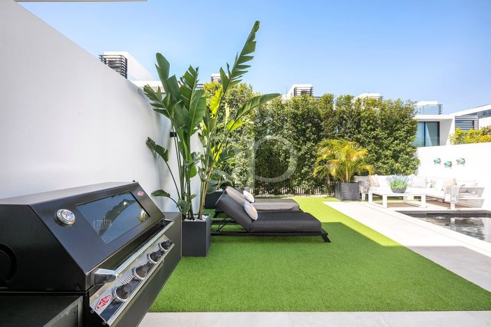 Image No.17-4 Bed House for sale