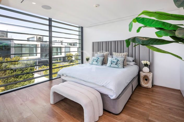 Image No.5-4 Bed House for sale