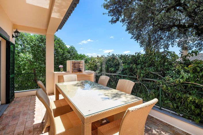 Image No.17-4 Bed House for sale