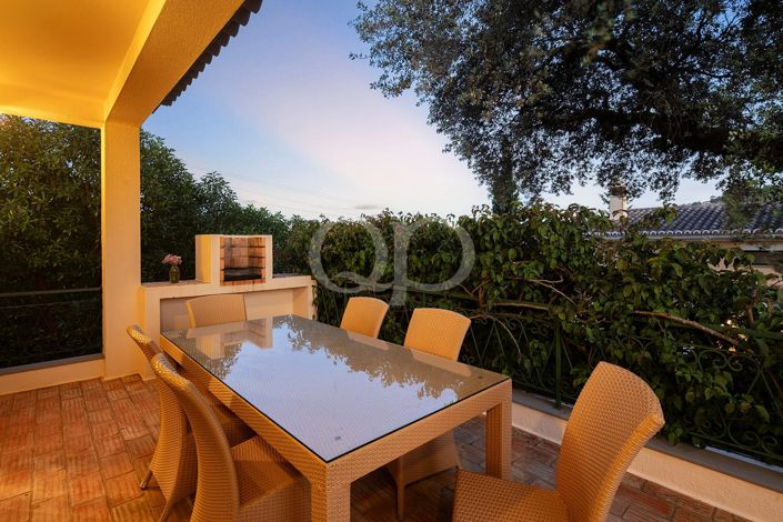 Image No.20-4 Bed House for sale