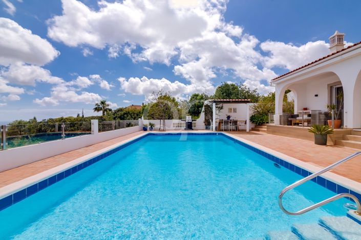 Image No.30-4 Bed House for sale